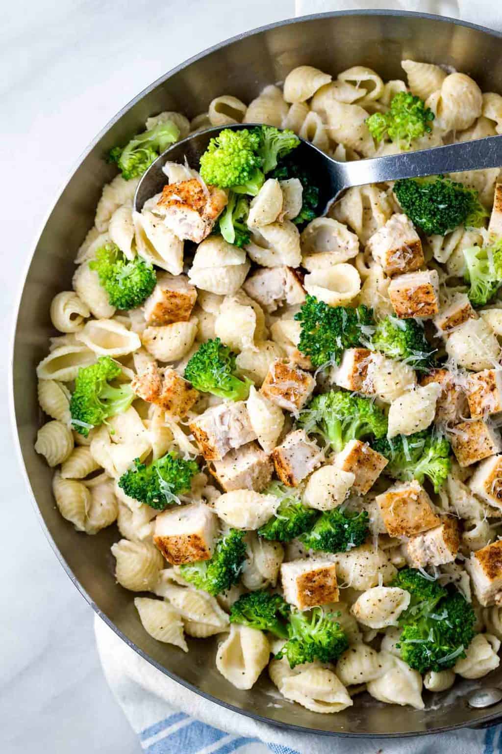 Chicken Pasta with Cauliflower Alfredo Sauce Jessica Gavin