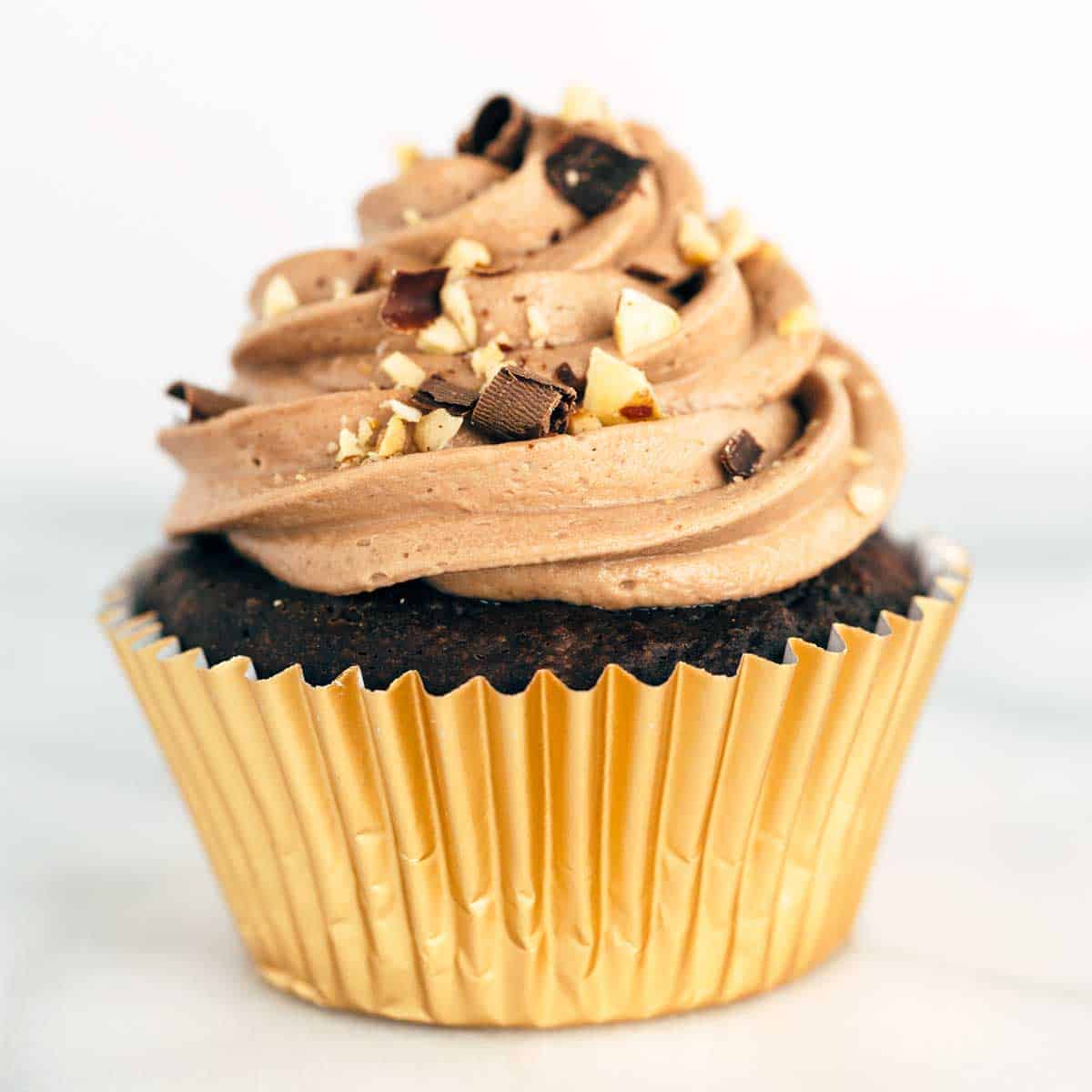 Chocolate Nutella Crunch Cupcakes