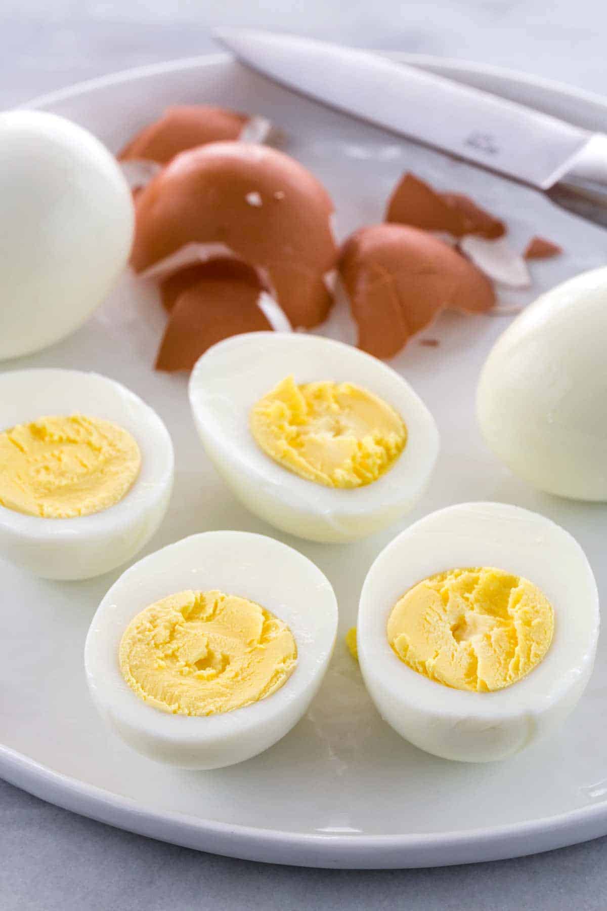 How to Make Hard Boiled Eggs (2 Ways!) Jessica Gavin