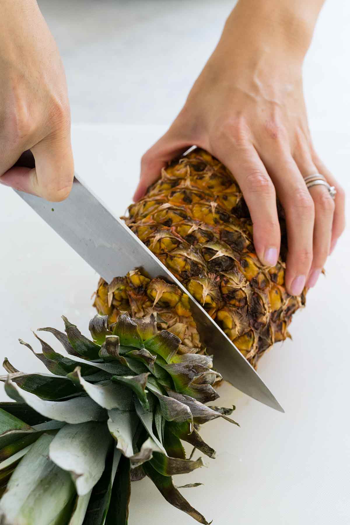 How to cut pineapple with pineapple cutter at dalton finn blog