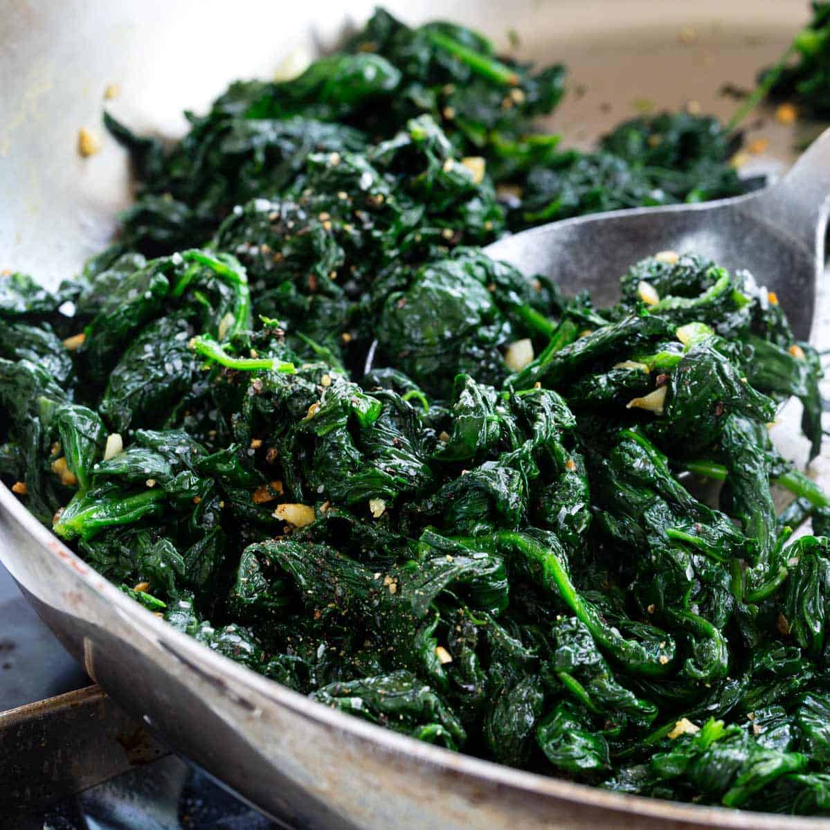 How to Cook Spinach (Saute, Steam, Blanch) - Jessica Gavin