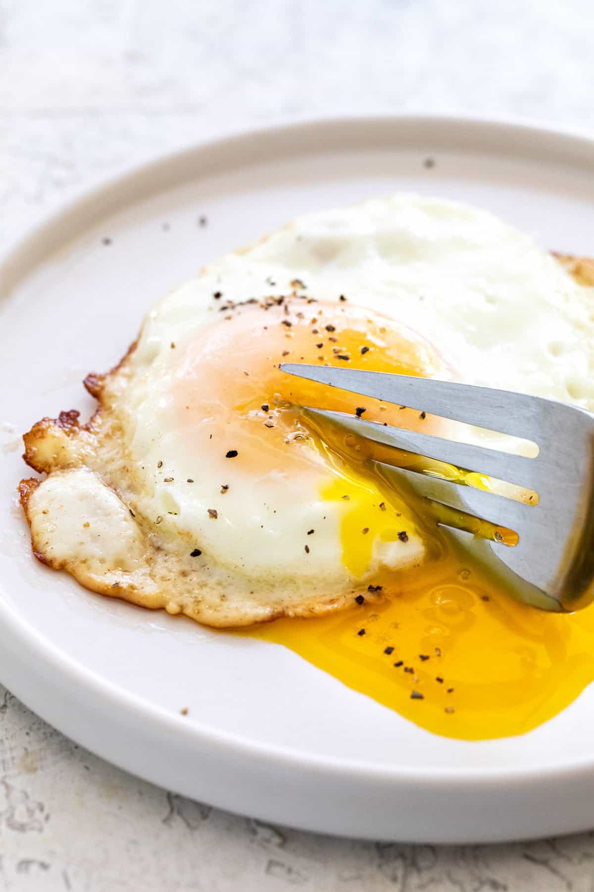 How to Fry an Egg (4 Ways!) Jessica Gavin