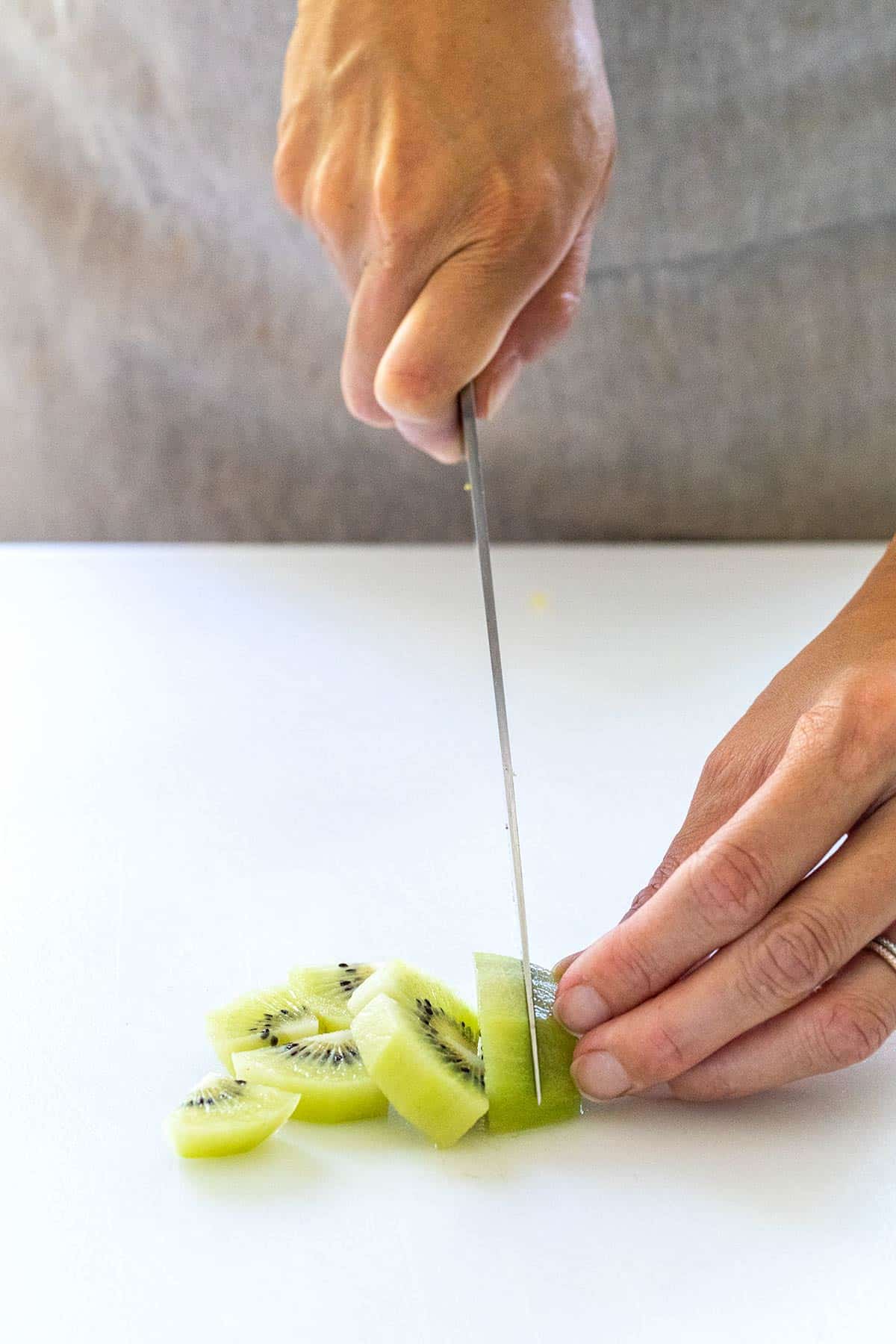 How to Cut a Kiwi Jessica Gavin