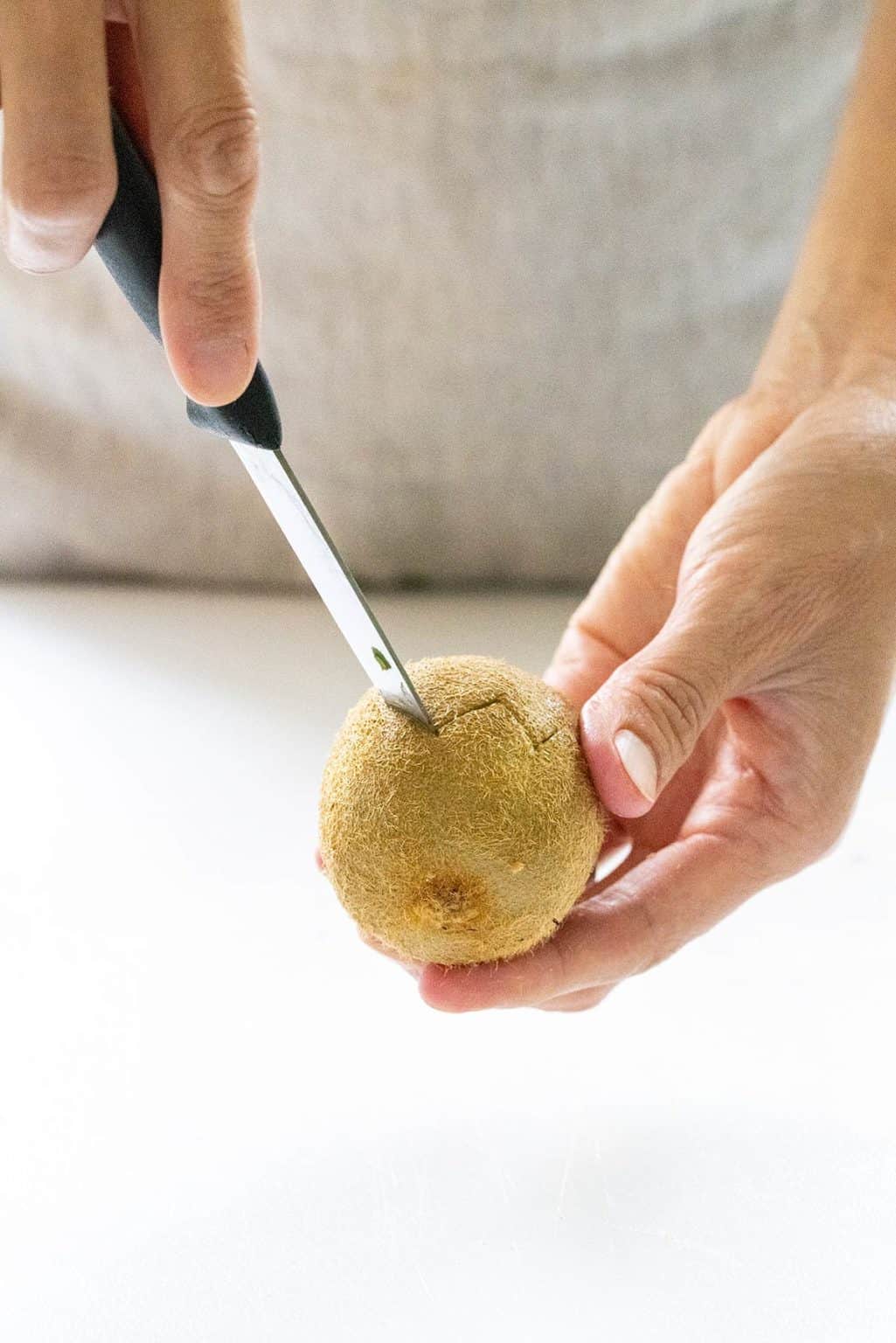 How to Cut a Kiwi Jessica Gavin