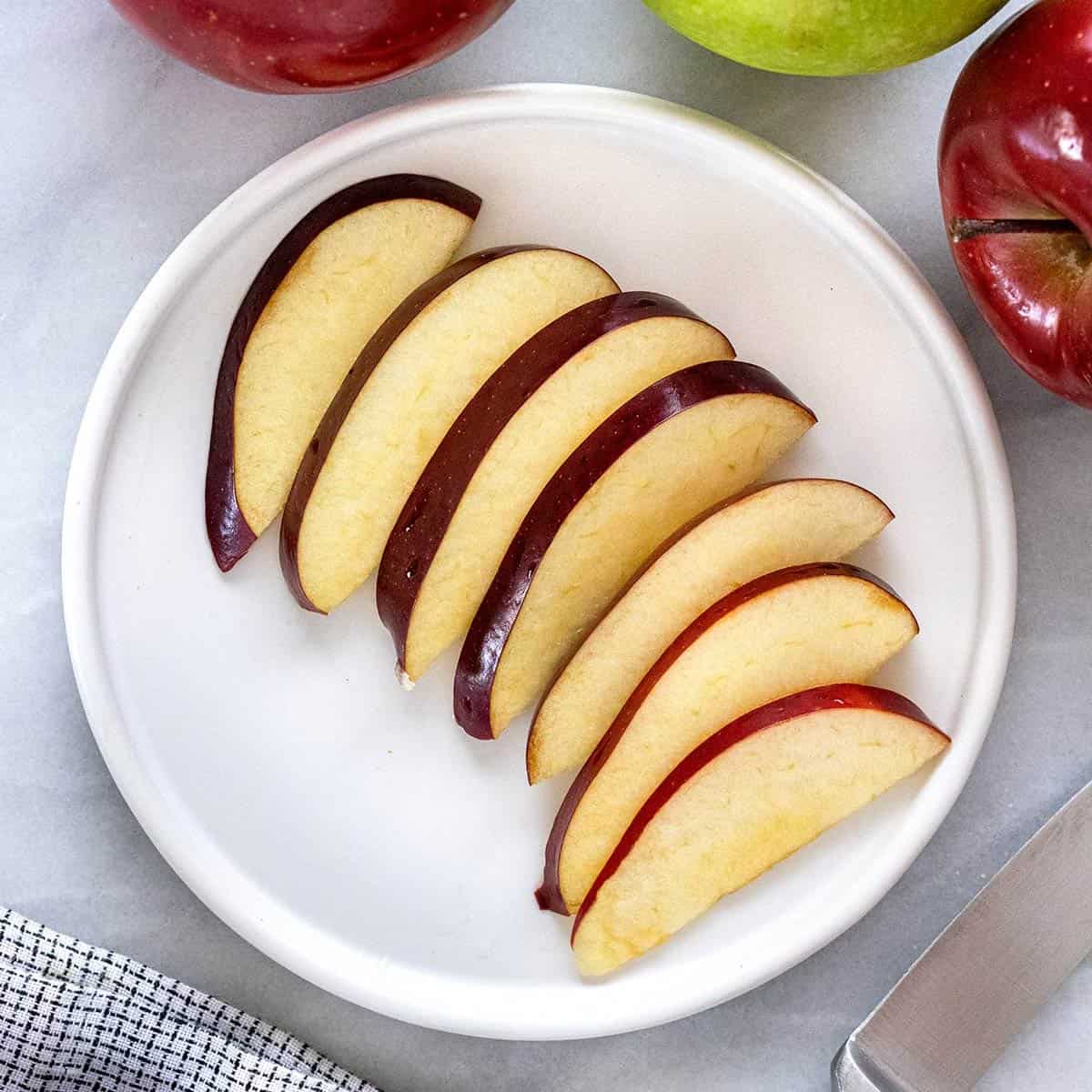 Pack Apples in Lunch Boxes: 4 Best Ways!