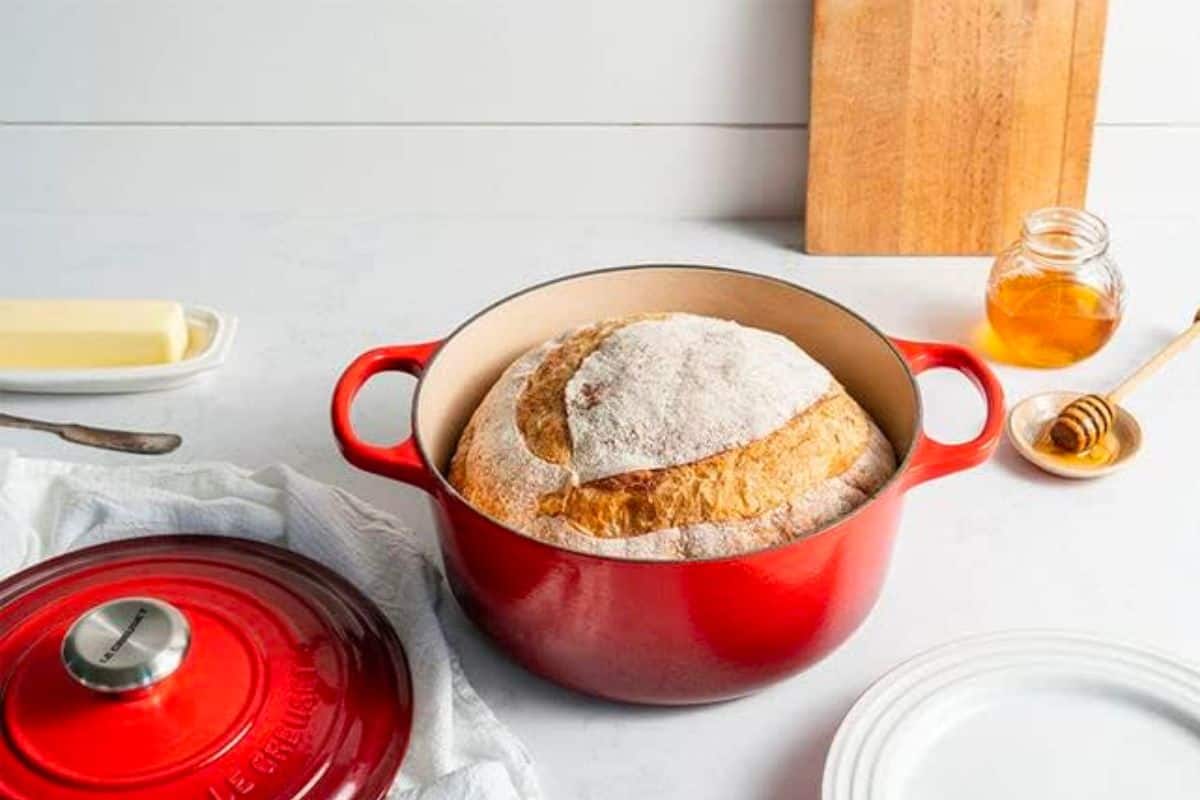 Best Cooking Gifts: Le Creuset Round Dutch Oven