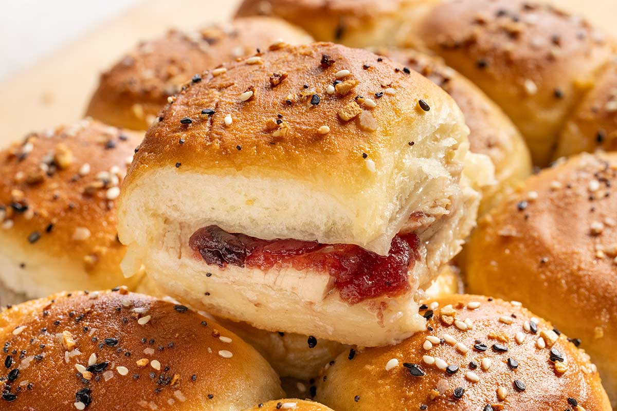 Stack turkey cranberry sliders with everything bagel seasoning.